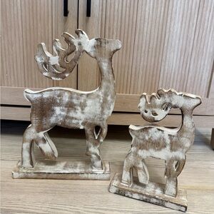Rustic Wooden Distressed Reindeer Decor Set